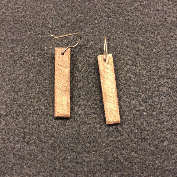 Wood earrings - Picture 2 of 2